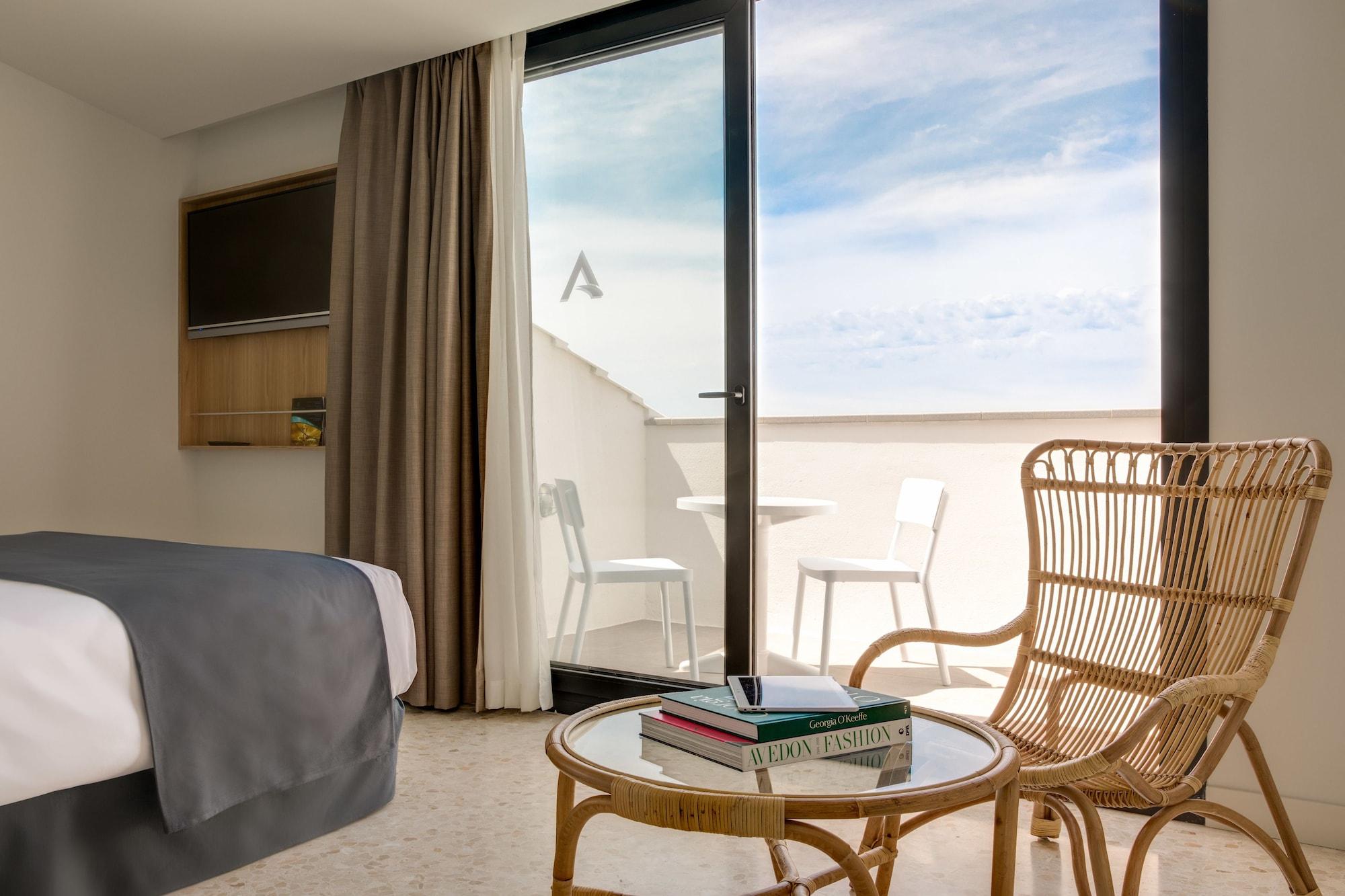 Aqua Hotel Silhouette & Spa - Adults Only Malgrat de Mar Ngoại thất bức ảnh