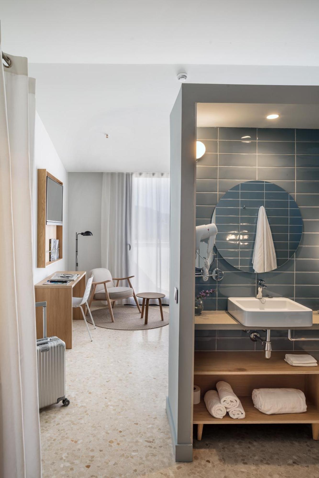 Aqua Hotel Silhouette & Spa - Adults Only Malgrat de Mar Ngoại thất bức ảnh
